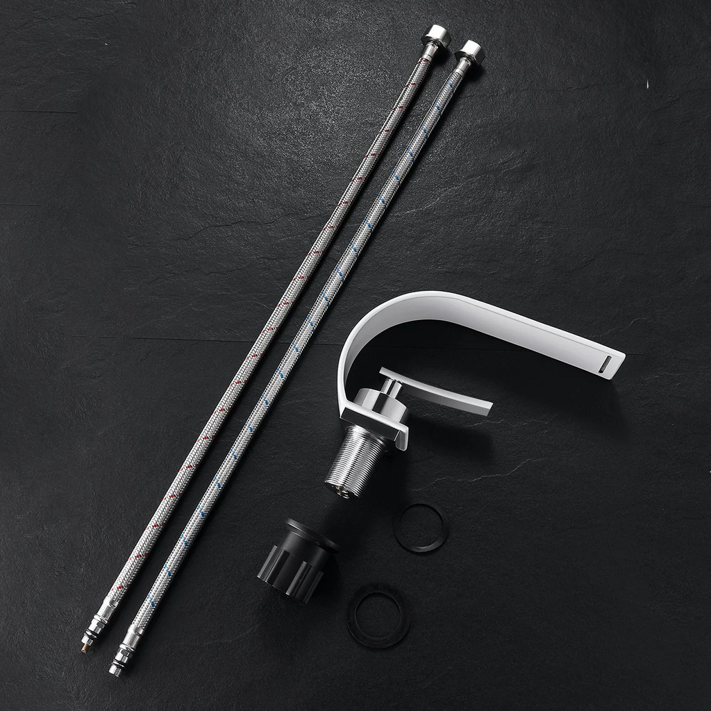 Robinet lavabo salle de bain plat incurvé - Argenté