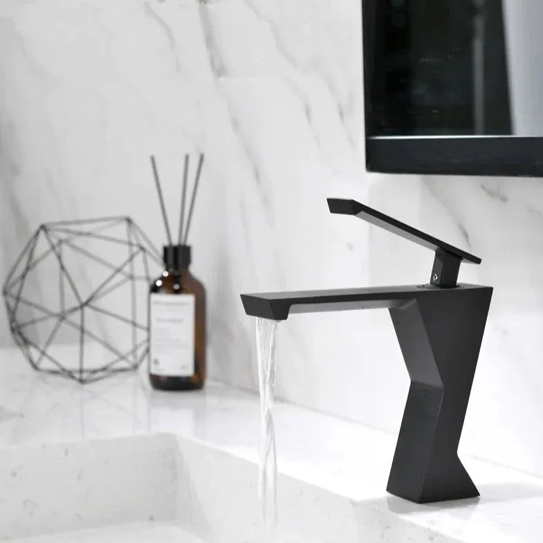 Robinet lavabo salle de bain design géométrique mitigeur - Noir - Laiton