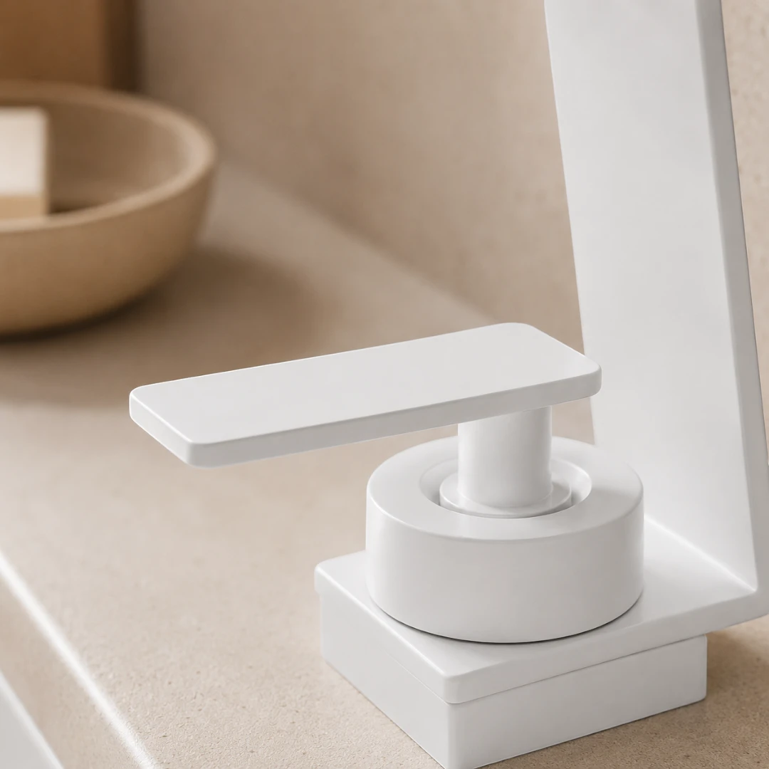 Robinet design lavabo salle de bain cascade - Blanc - Laiton