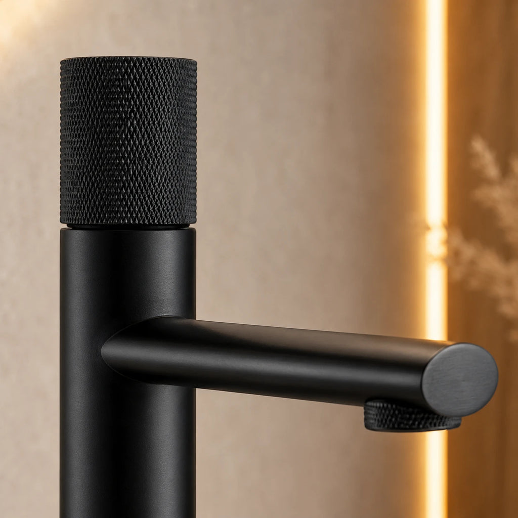 Robinet lavabo salle de bain poignée ronde travaillée - Argenté brossé - Laiton