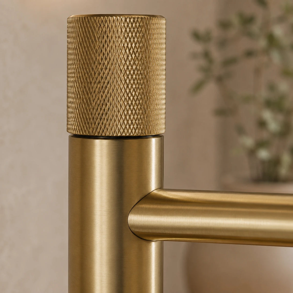 Robinet lavabo salle de bain poignée ronde travaillée - Doré brossé - Laiton