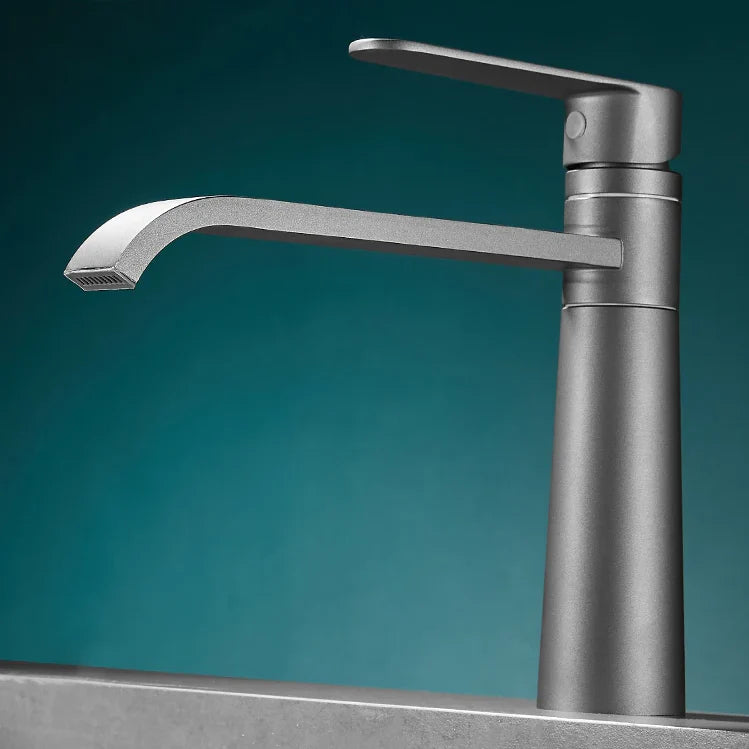 Robinet lavabo salle de bain bec long - Noir - Laiton