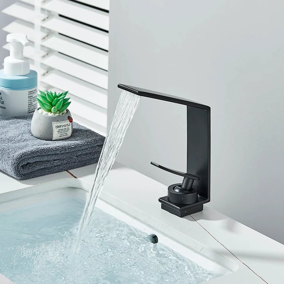 Robinet design lavabo salle de bain cascade - Noir - Laiton