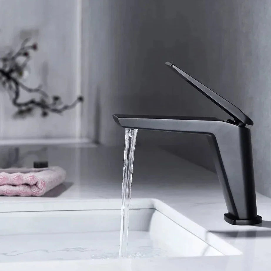 Robinet lavabo salle de bain minimaliste mitigeur - Noir - Laiton