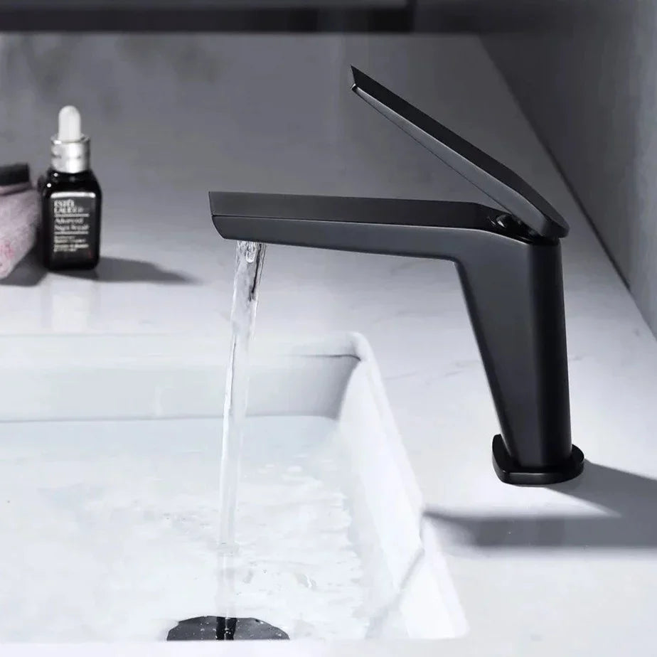 Robinet lavabo salle de bain minimaliste mitigeur - Noir - Laiton