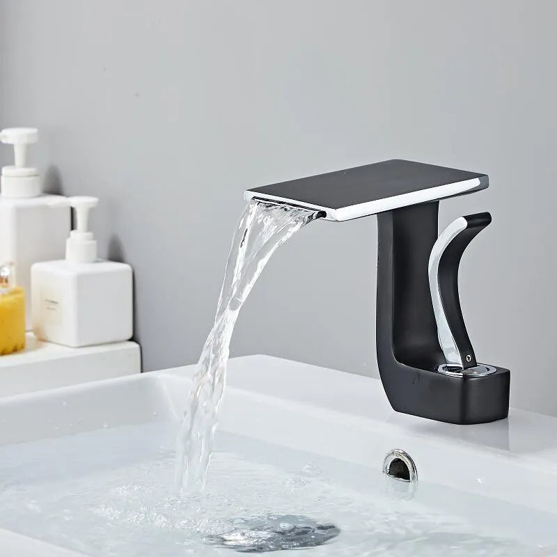 Robinet lavabo salle de bain plat géométrique mitigeur design - Noir - Laiton
