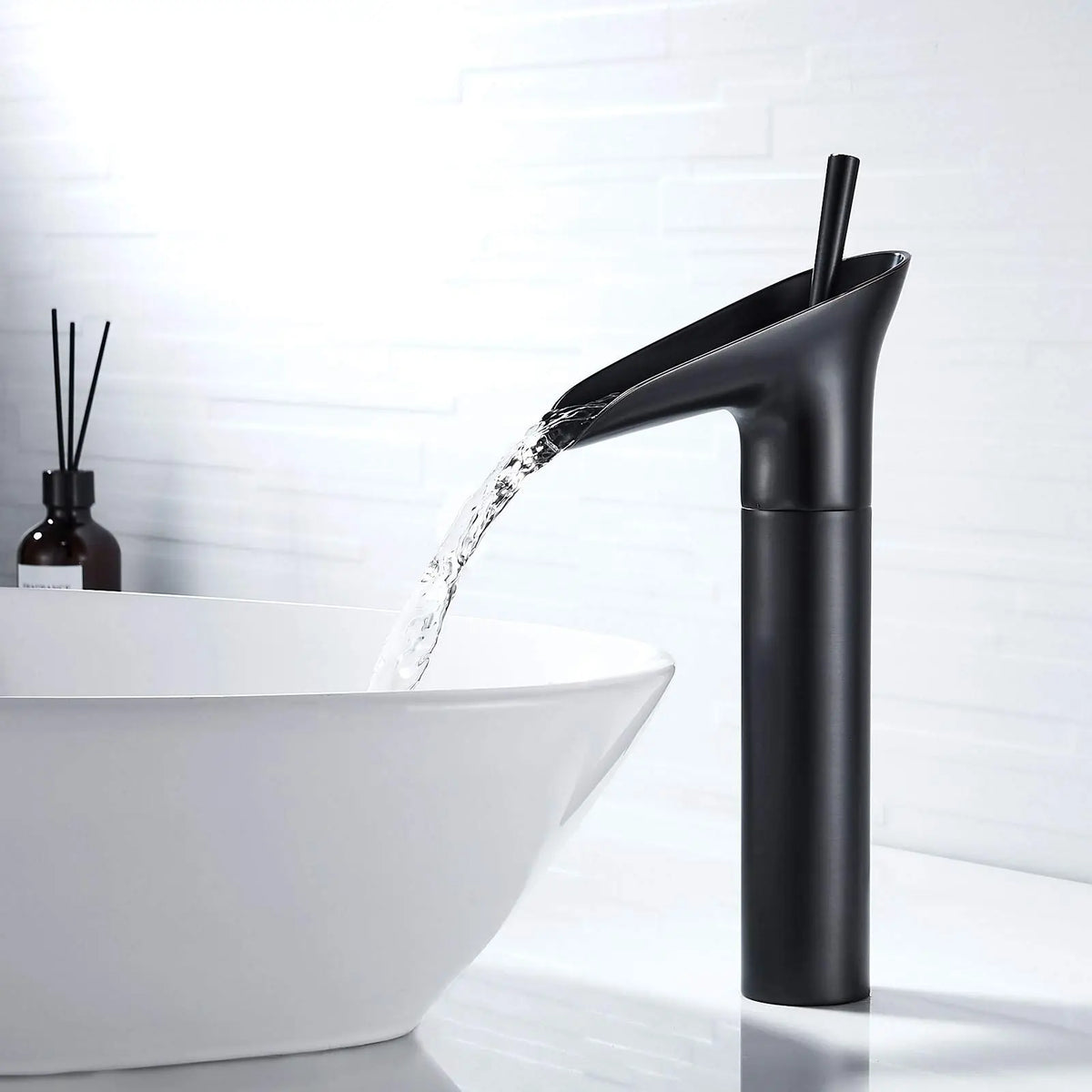 Robinet salle de bain lavabo bambou cascade - Noir - Laiton