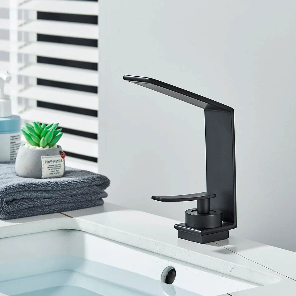 Robinet design lavabo salle de bain cascade - Noir - Laiton
